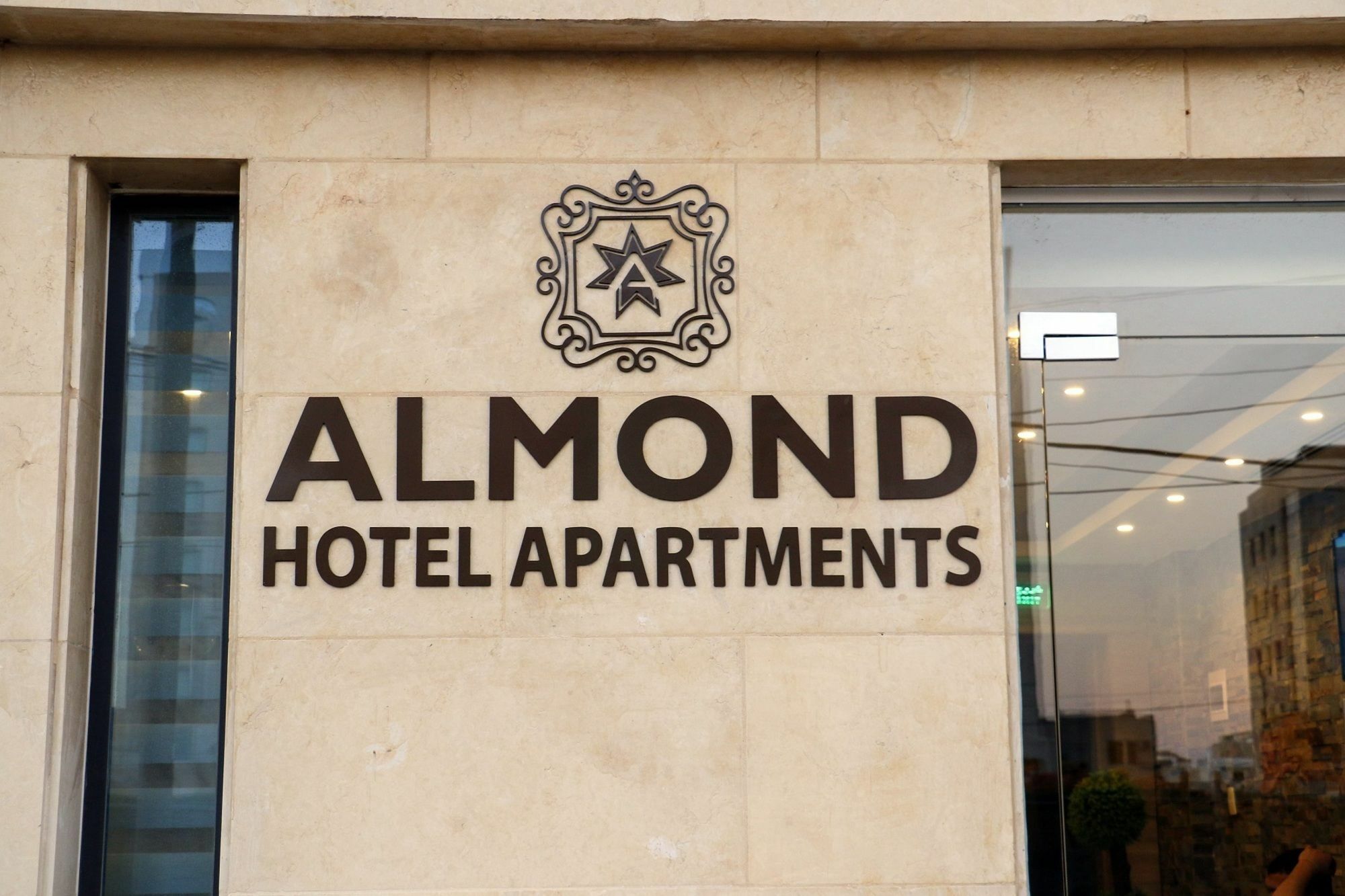 Almond Hotel Apartments Amán Exterior foto